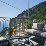 게스트하우스 Dimora La Fenice Smeraldo 3*